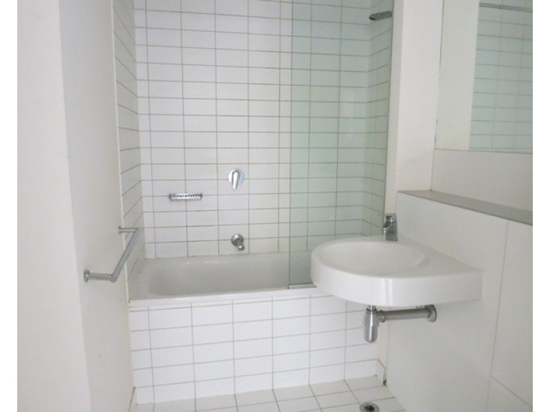 1002/620 Collins Street, Melbourne VIC 3000