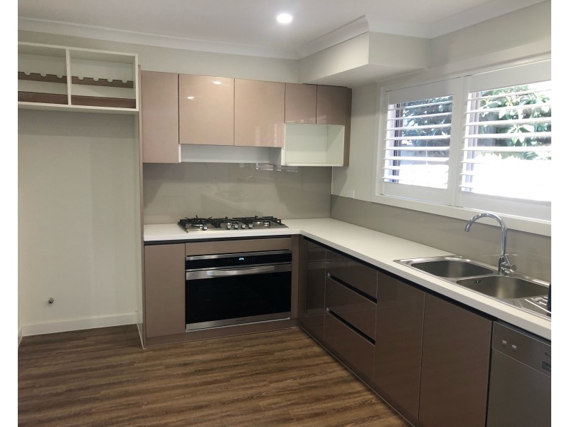 6/39 Hillside Grove, Airport West VIC 3042