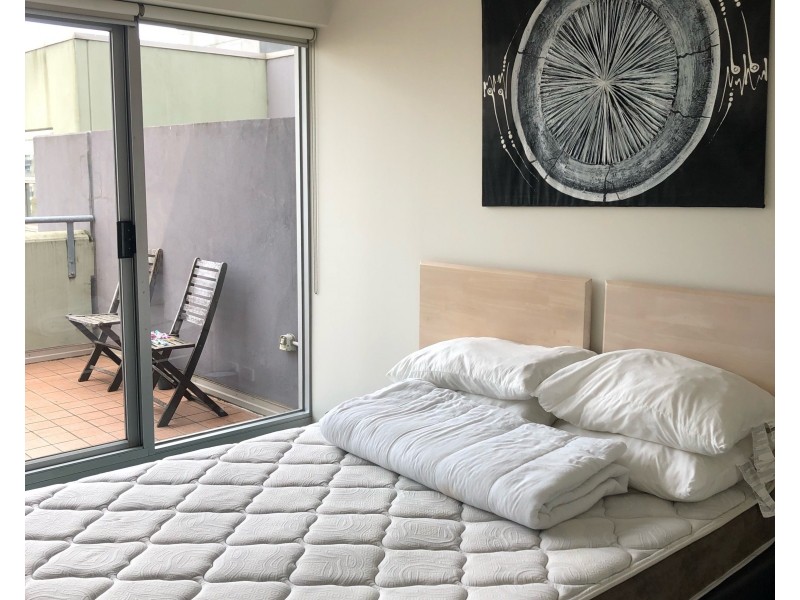 1017/118 Franklin Street, Melbourne VIC 3000