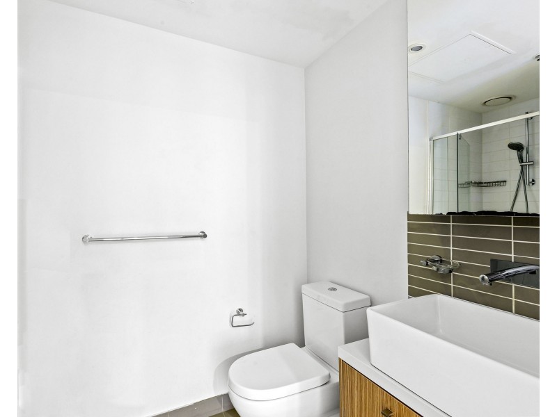 2202/5 Sutherland Street, Melbourne VIC 3000