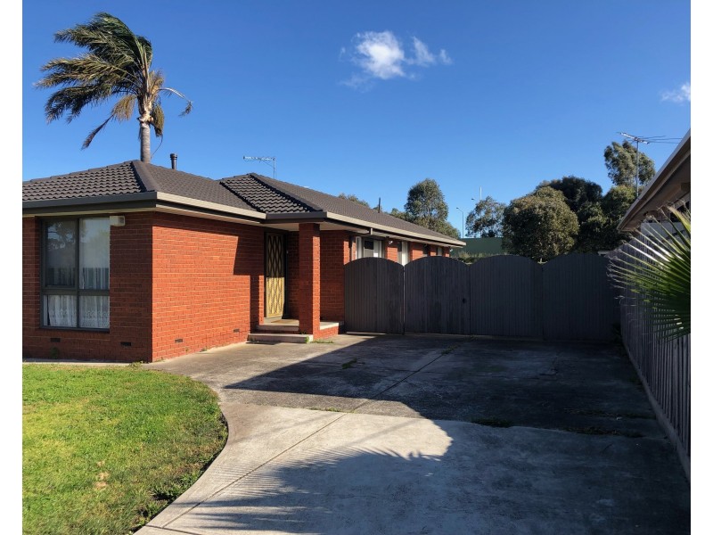 40 The Circuit, Gladstone Park VIC 3043