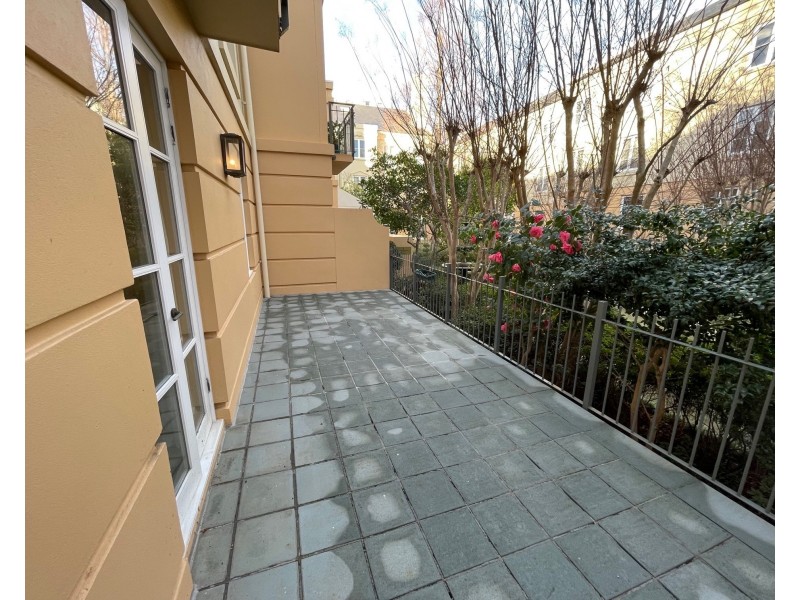 15/1 Wellington Crescent, East Melbourne VIC 3002