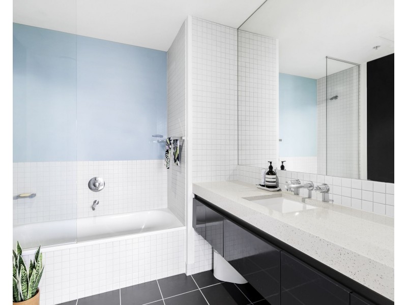 605/142 Rouse Street, Port Melbourne VIC 3207