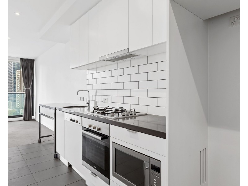 2403/250 City Road, Southbank VIC 3006