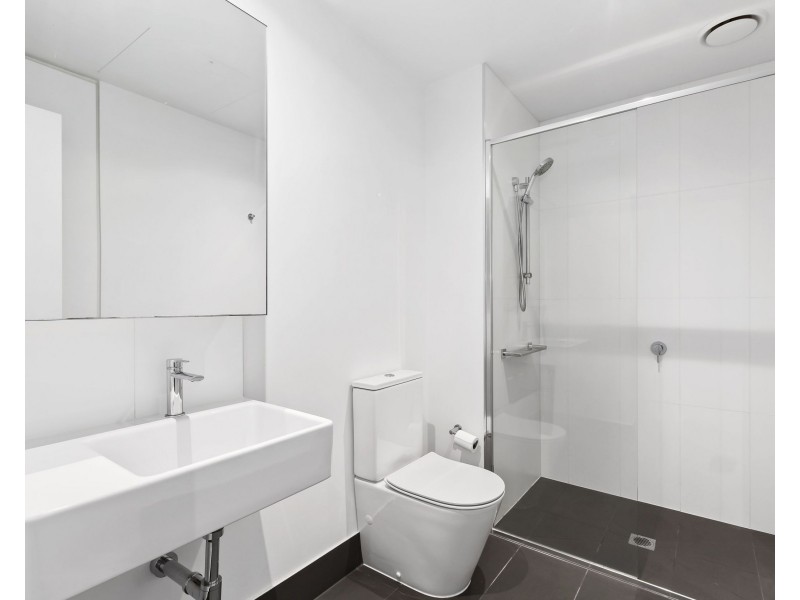 2403/250 City Road, Southbank VIC 3006