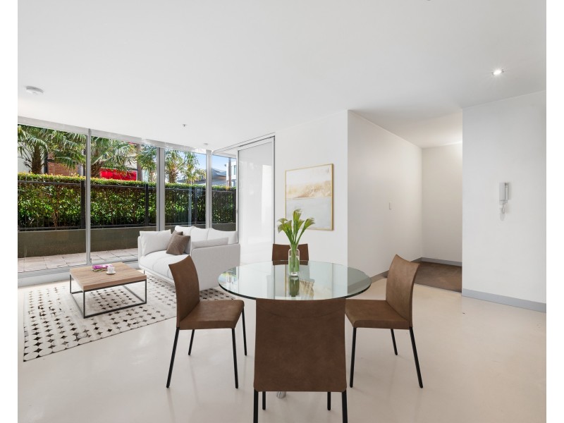 112/1 Danks Street, Port Melbourne VIC 3207