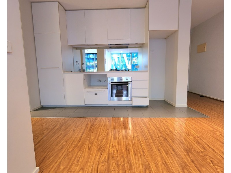 1112/8 McCrae Street, Docklands VIC 3008