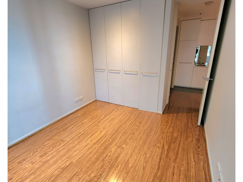 1112/8 McCrae Street, Docklands VIC 3008