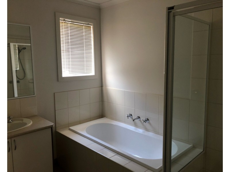 10 Talliver Terrace, Truganina VIC 3029