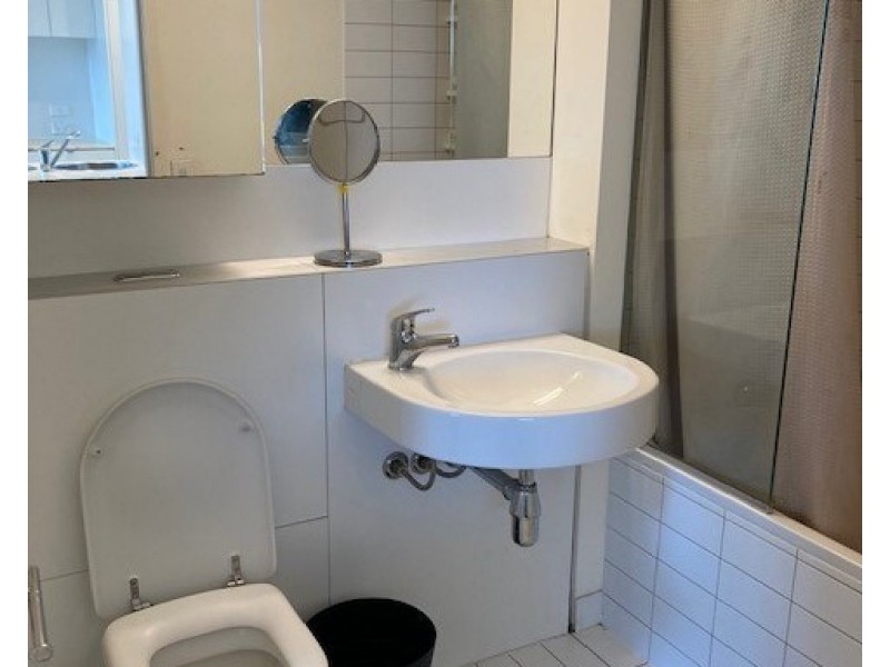 1701/620 Collins Street, Melbourne VIC 3000