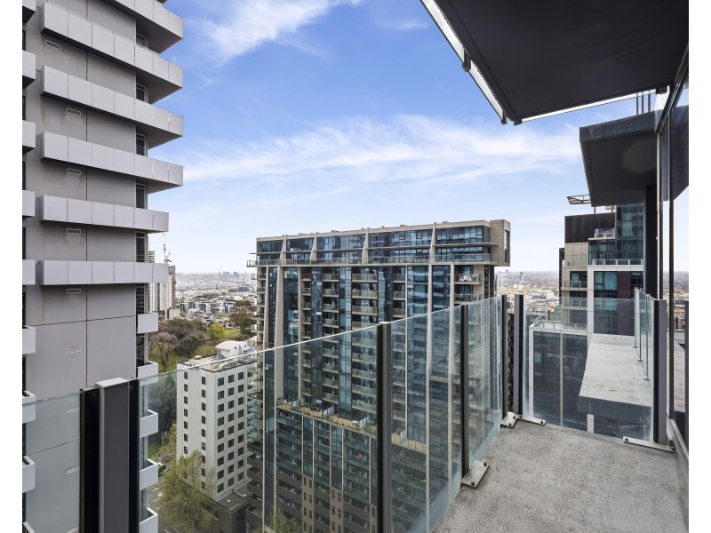 2404/22-40 Wills Street, Melbourne VIC 3000