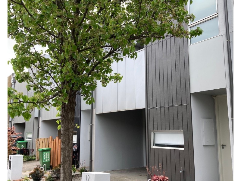 19 Raven Lane, Maribyrnong VIC 3032