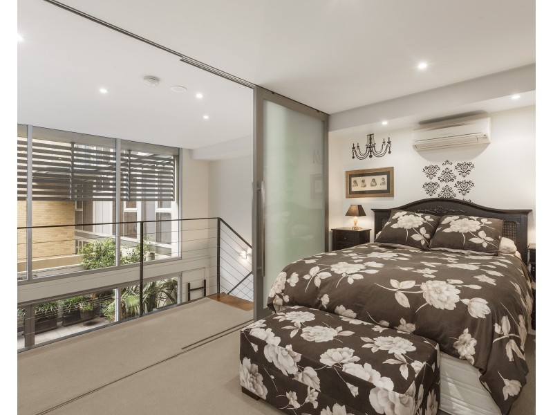 14/61 Mackenzie Street, Melbourne VIC 3000