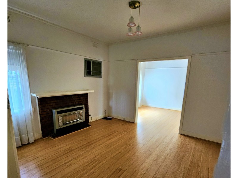 561 Pascoe Vale Road, Pascoe Vale VIC 3044