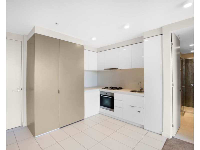 1306/33 Mackenzie Street, Melbourne VIC 3000
