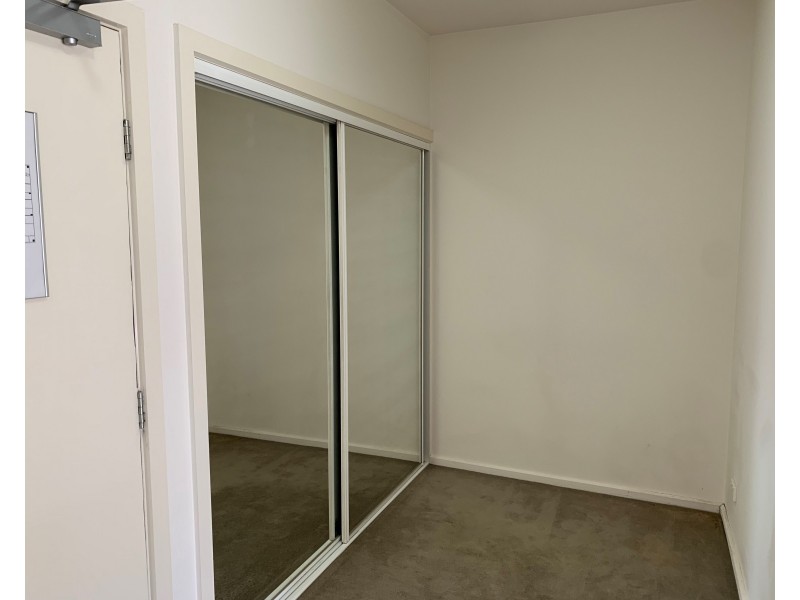 2201/250 Elizabeth Street, Melbourne VIC 3000