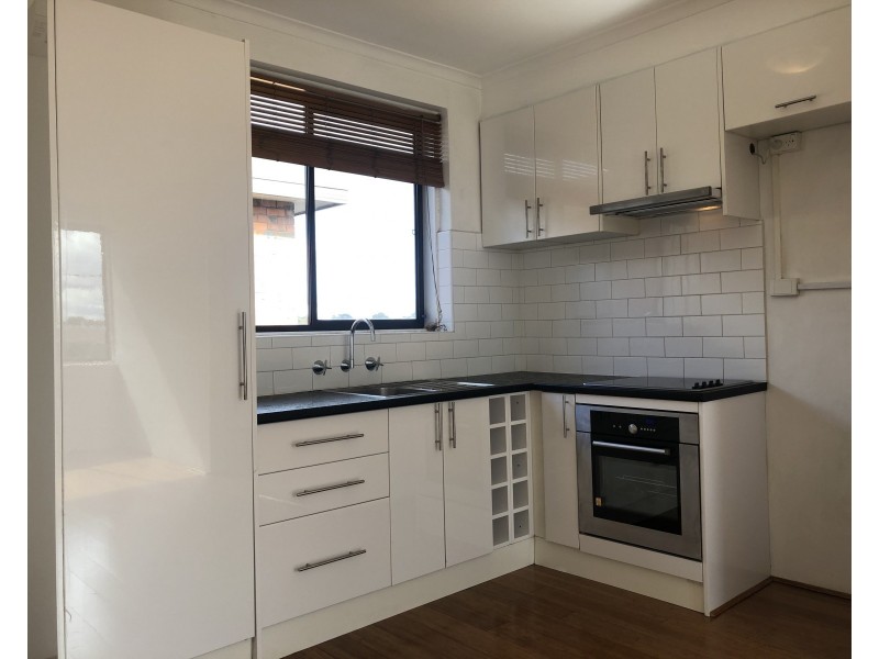 8/96-98 Glenlyon Road, Brunswick VIC 3056