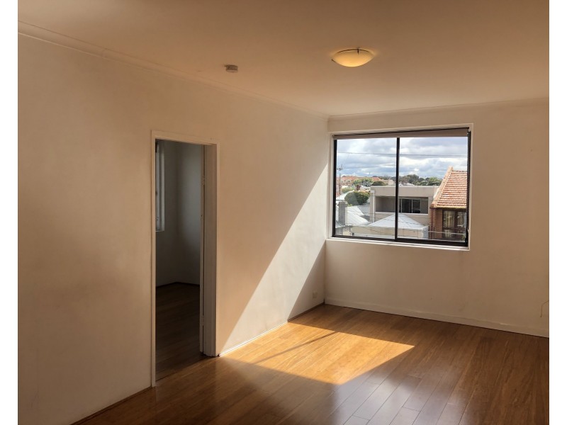 8/96-98 Glenlyon Road, Brunswick VIC 3056