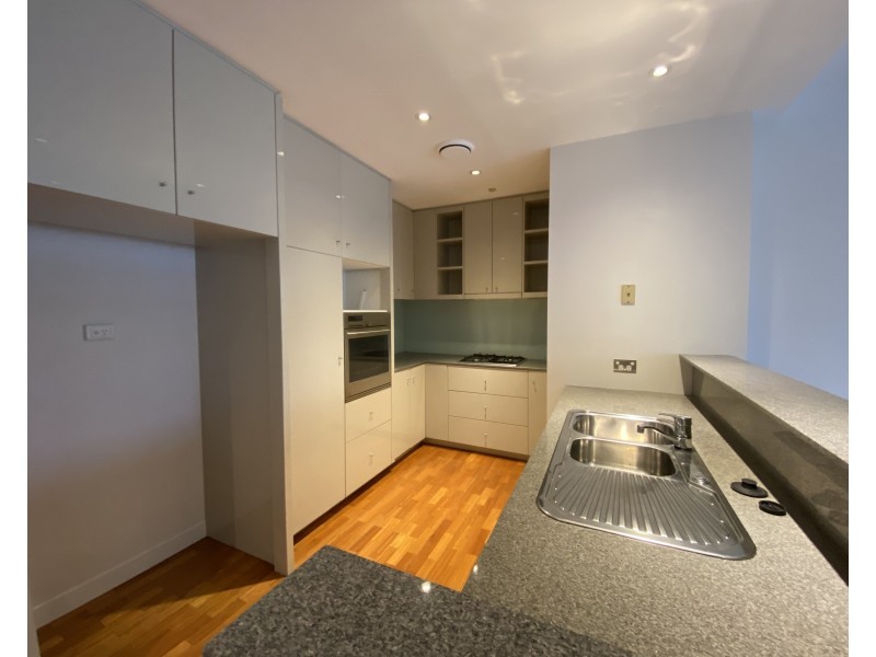 81/1 Queensberry Street, Carlton VIC 3053