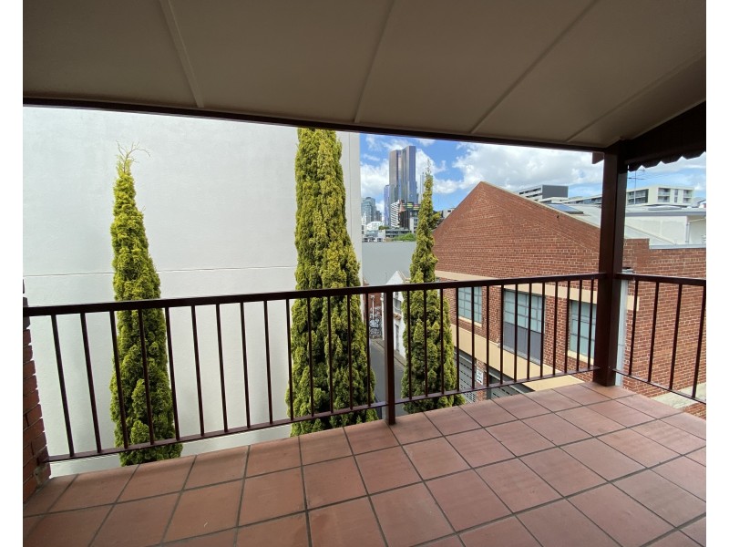 4/42 Grattan Place, Carlton VIC 3053