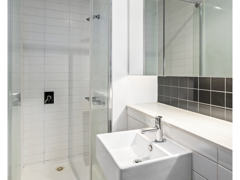 823/32 Bray Street, South Yarra VIC 3141