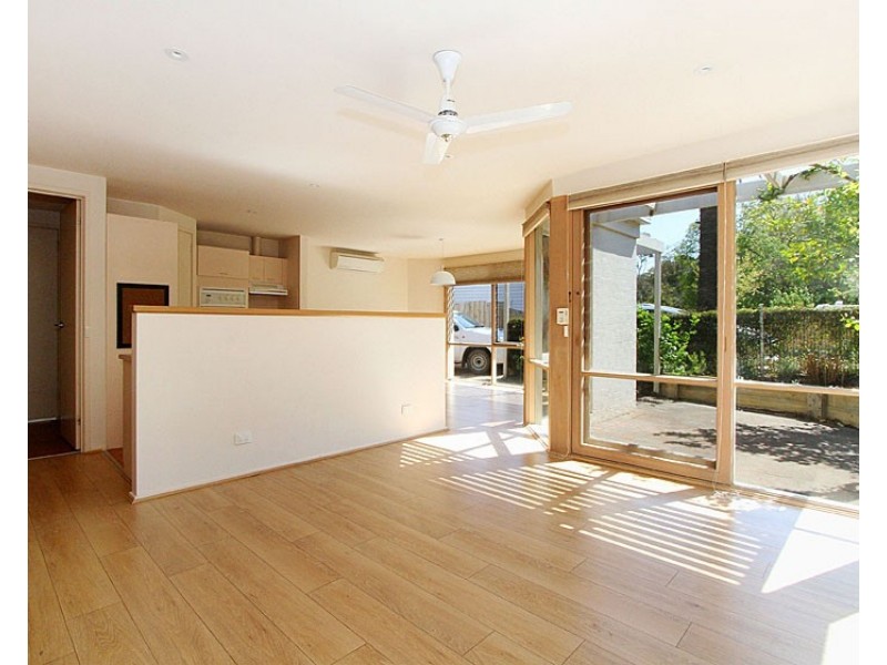 1/6 Georgina Parade, Camberwell VIC 3124
