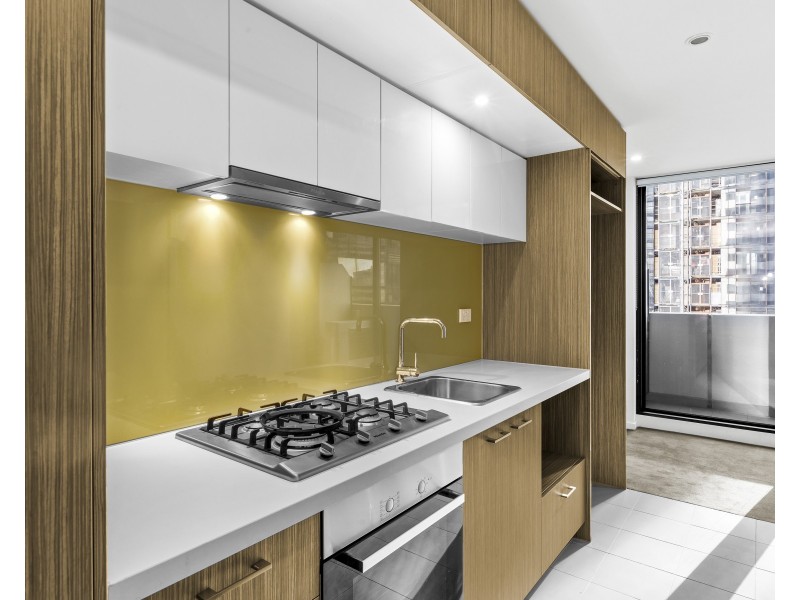 2202/5 Sutherland Street, Melbourne VIC 3000