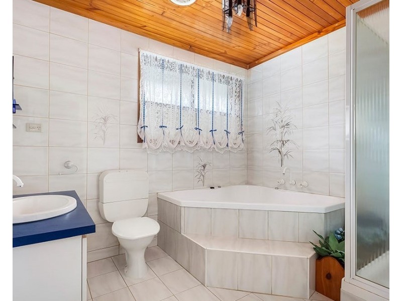 15 Dunbar Court, Keilor Downs VIC 3038