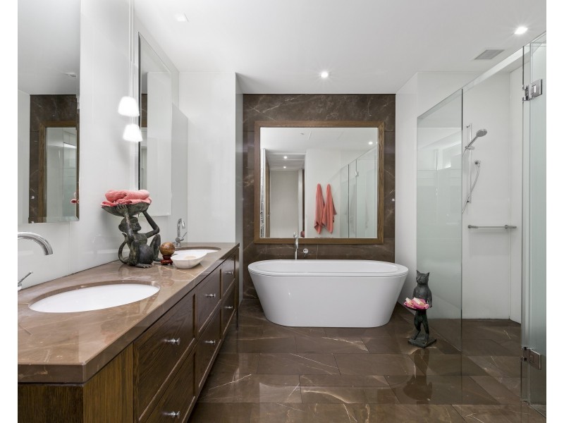 202/150 Clarendon Street, East Melbourne VIC 3002