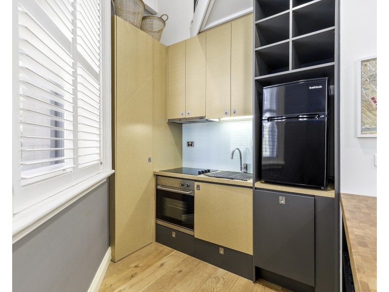 11/90 Bourke Street, Melbourne VIC 3000