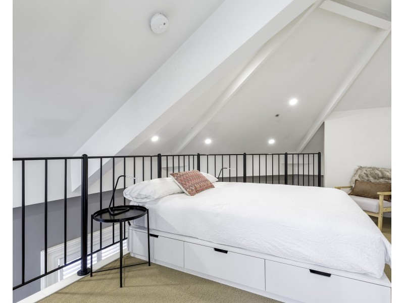 11/90 Bourke Street, Melbourne VIC 3000