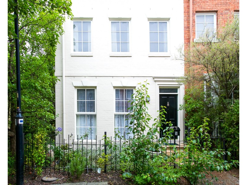 5 Cromwell Place, South Yarra VIC 3141