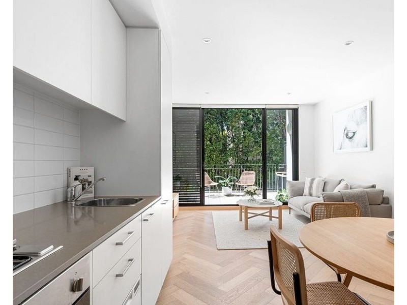 108/33 Cliveden Close, East Melbourne VIC 3002