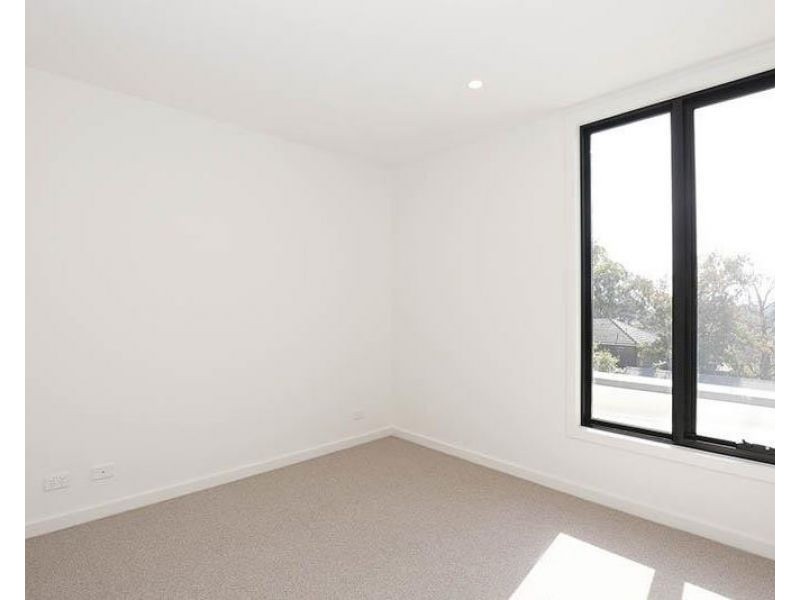 8 Harvest Court, Doncaster VIC 3108