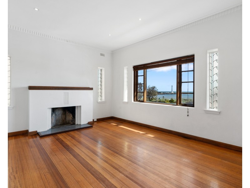 4/18 Marine Parade, St Kilda VIC 3182
