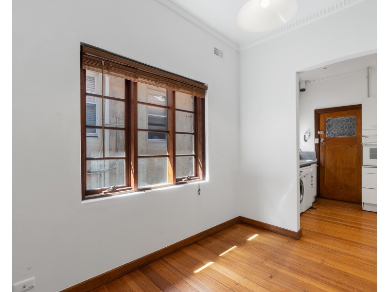 4/18 Marine Parade, St Kilda VIC 3182