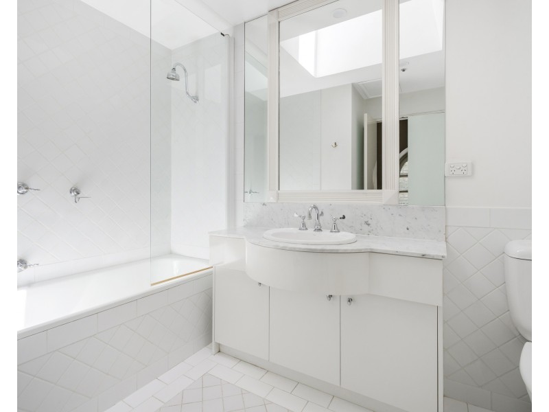 2/180 Little Collins Street, Melbourne VIC 3000