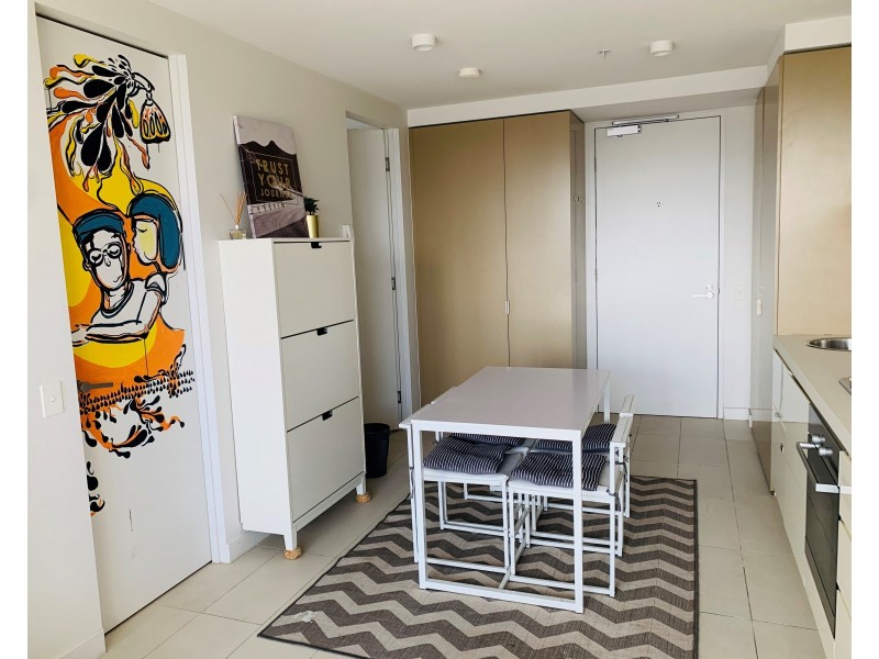 903/33 Mackenzie Street, Melbourne VIC 3000