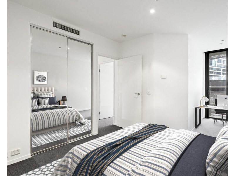 606/18 Waterview Walk, Docklands VIC 3008