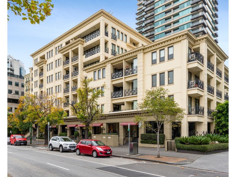 215/360 St Kilda Road, Melbourne VIC 3004