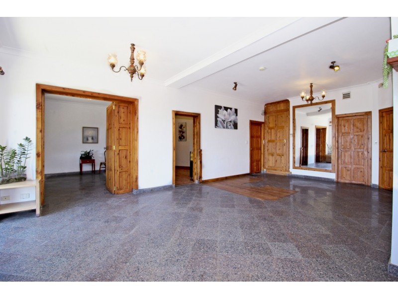 18a Consul Road, Brookvale NSW 2100