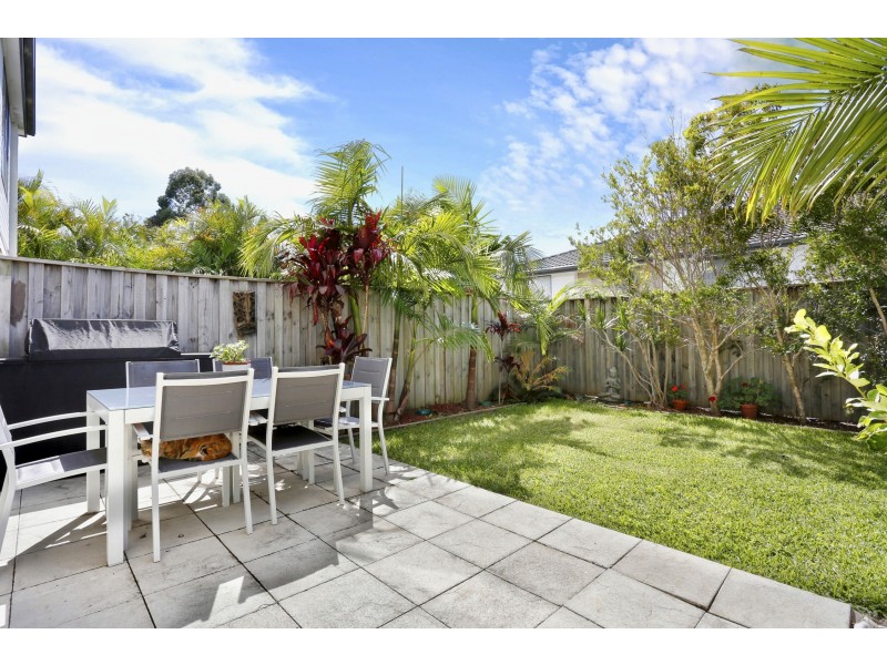 2/12-14 Angophora Cct, Warriewood NSW 2102