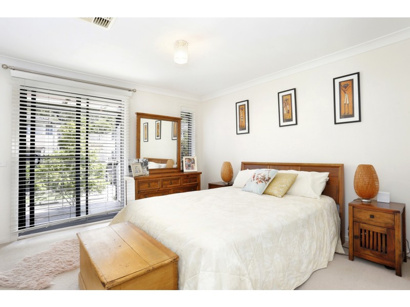 2/12-14 Angophora Cct, Warriewood NSW 2102