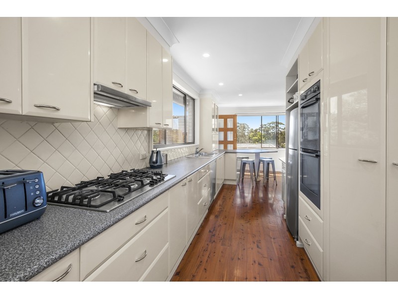 4 Torrens Place, Cromer NSW 2099