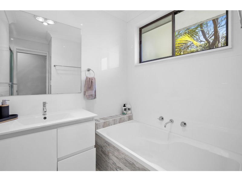 4 Torrens Place, Cromer NSW 2099