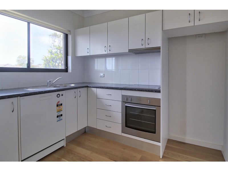 8/22 Wheeler Parade, Dee Why NSW 2099