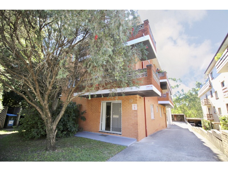 2/17 Lismore Ave, Dee Why NSW 2099