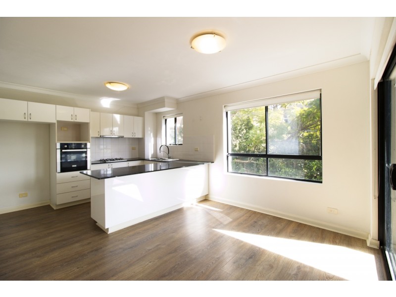 22/3-11 Hawkesbury Ave, Dee Why NSW 2099