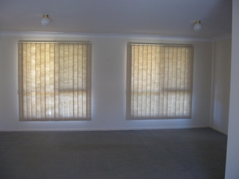 60 STEWART ST, South Windsor NSW 2756