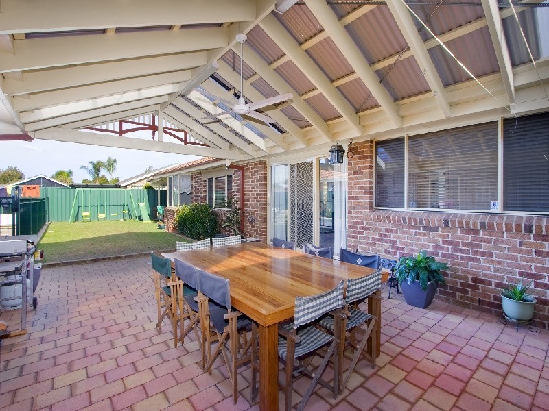 Mcgraths Hill NSW 2756